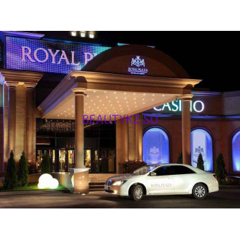 Гостиница Royal Plaza Hotel and Casino